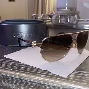 Unisex Alexander McQueen Sunglasses